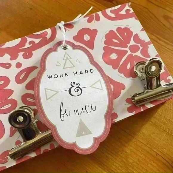 COPY - New wall hanging with clips - Picture 5 of 9